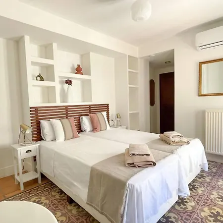 Casa Tq: Encanto Historico, Alma Y Confort Moderno Кальпе
