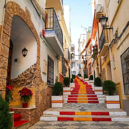 Casa Tq: Encanto Historico, Alma Y Confort Moderno Кальпе